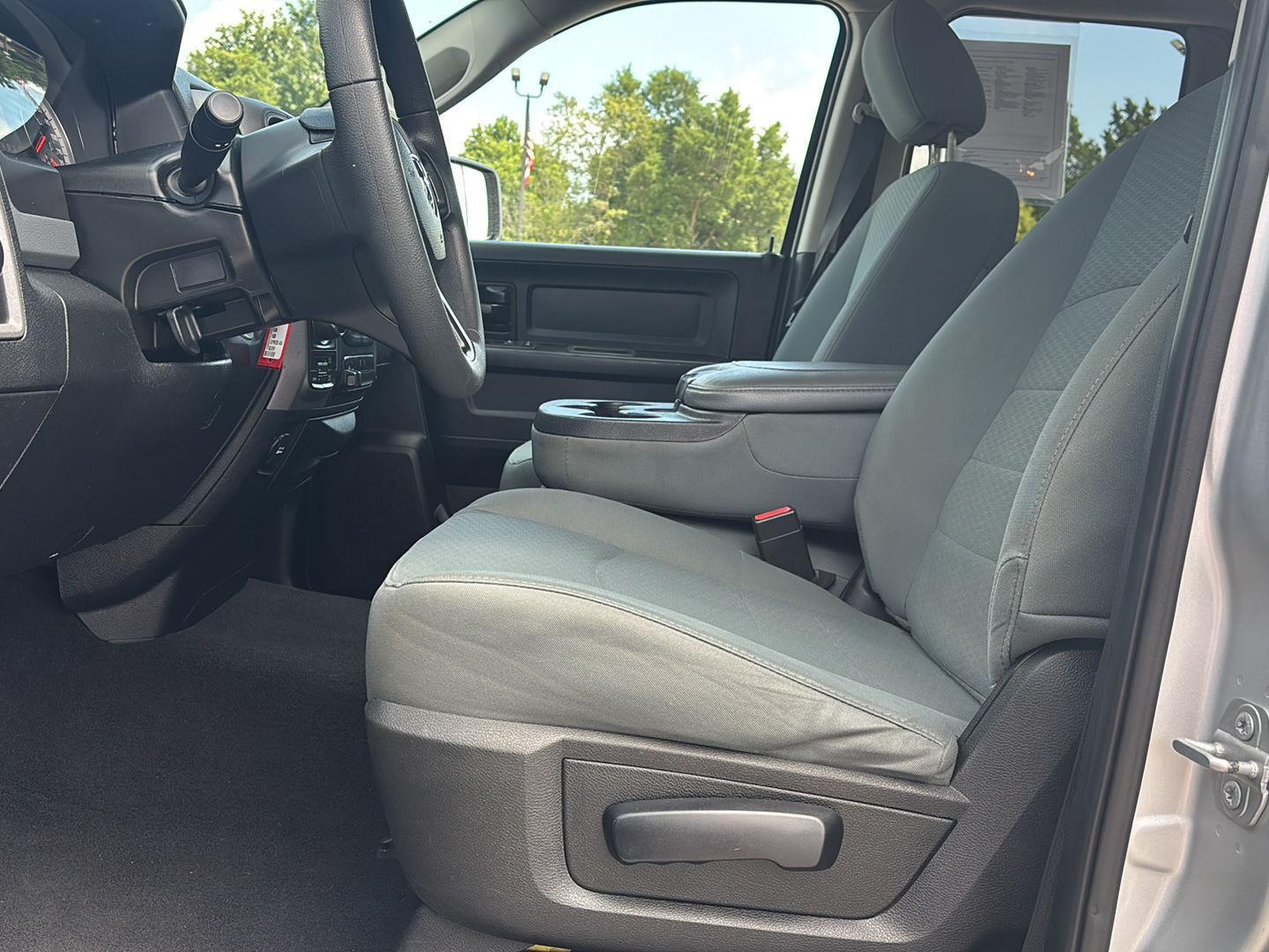 2018 Ram 1500 Express photo 8