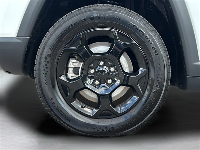 2023 Jeep Compass Trailhawk photo 2