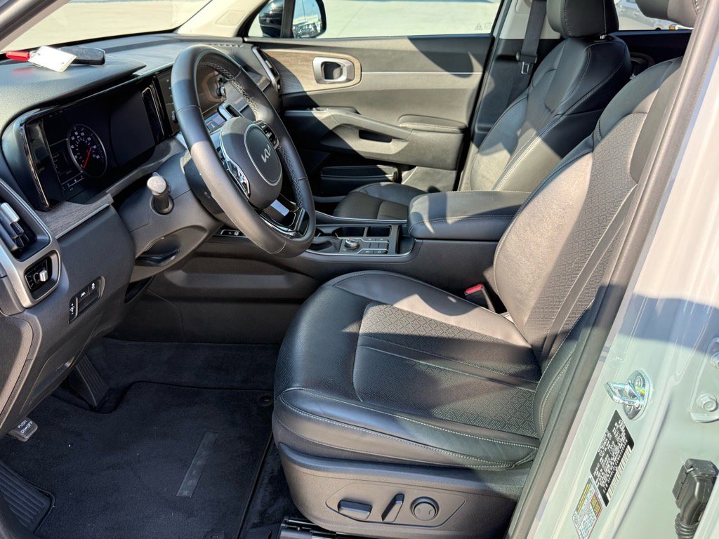 2022 Kia Sorento X-Line S photo 17