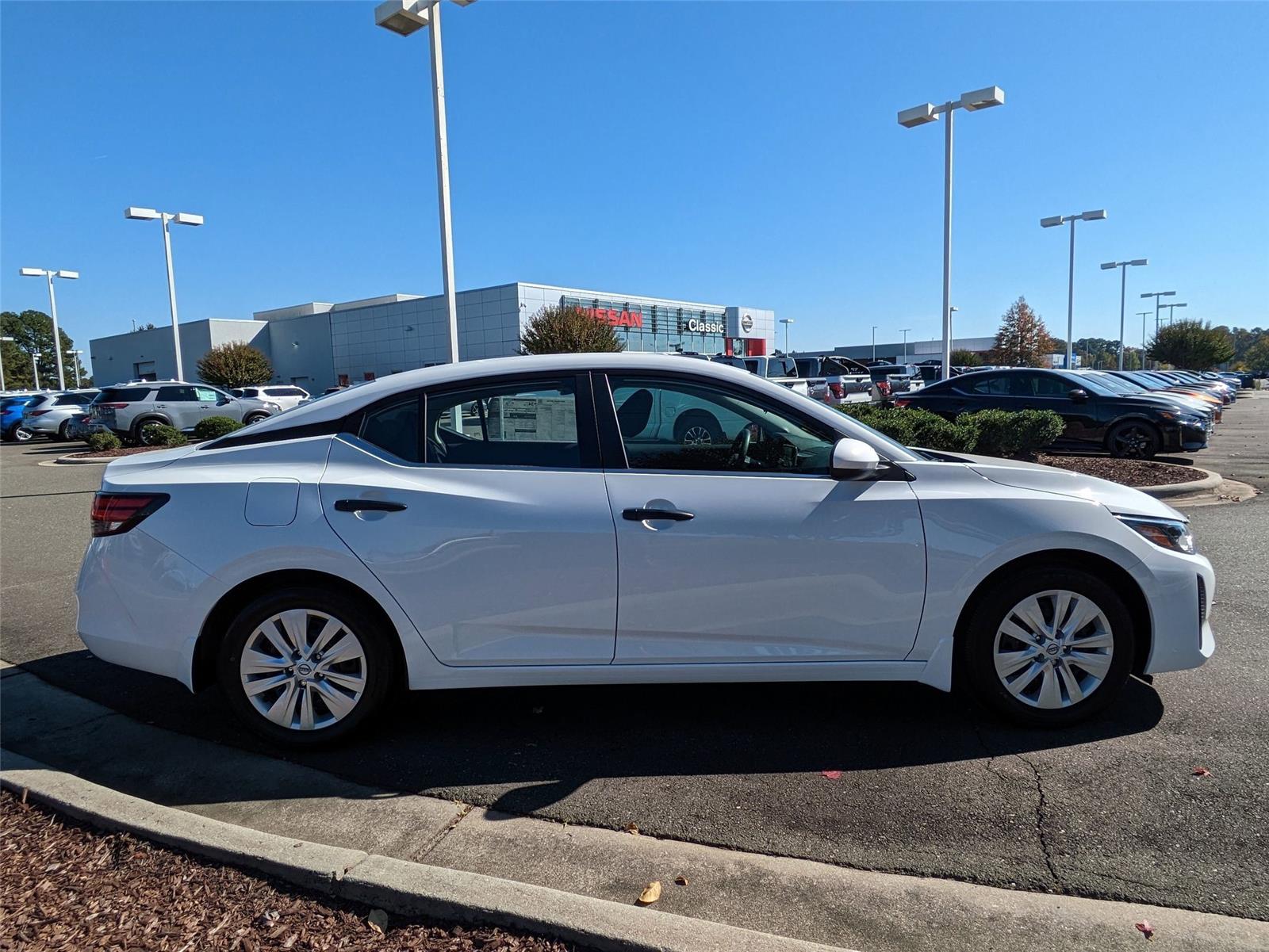 2025 Nissan Sentra S photo 3
