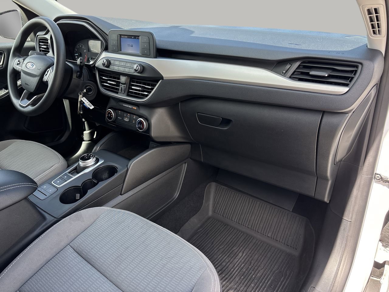 2022 Ford Escape S photo 11