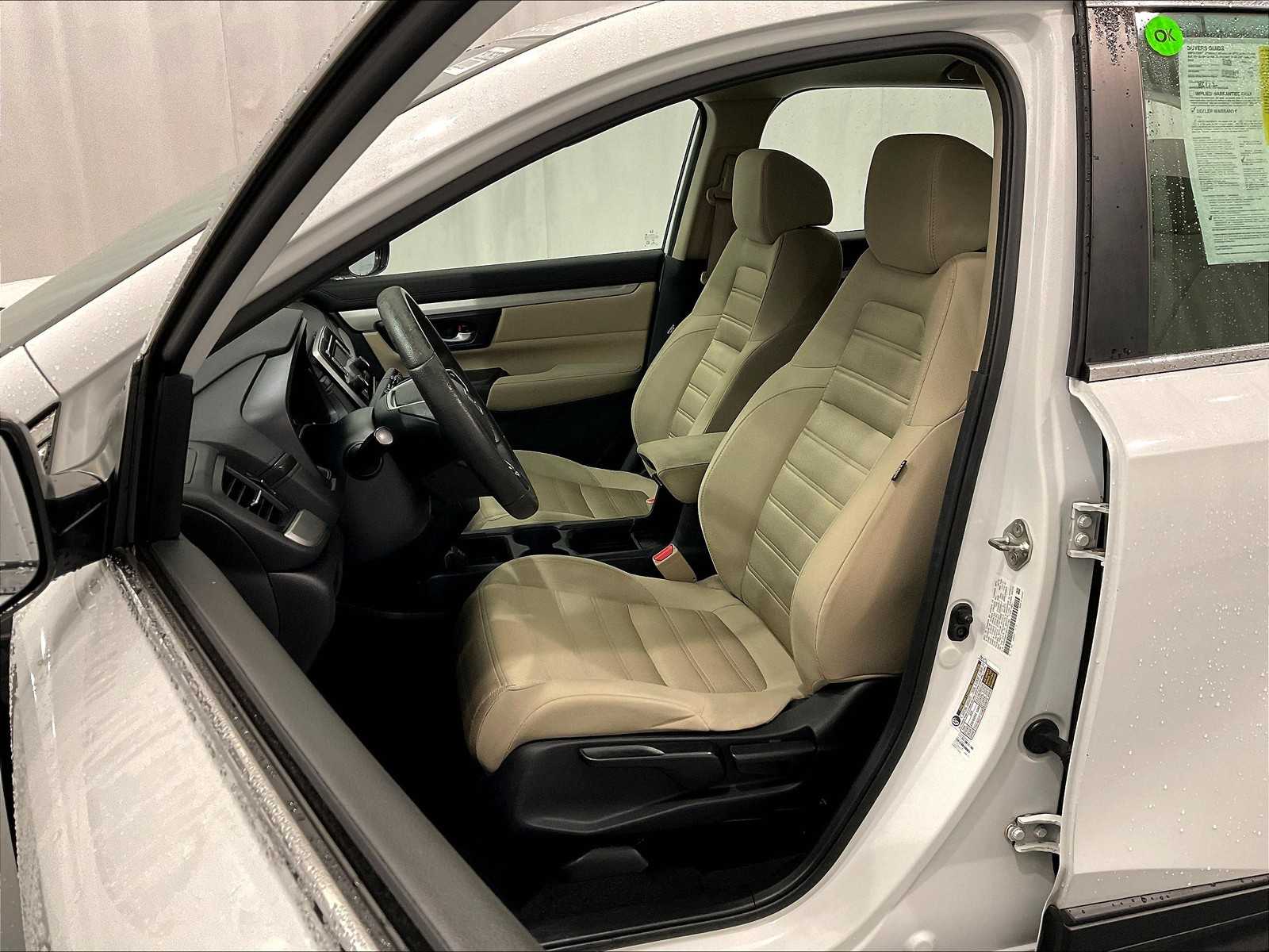 2019 Honda CR-V LX photo 9