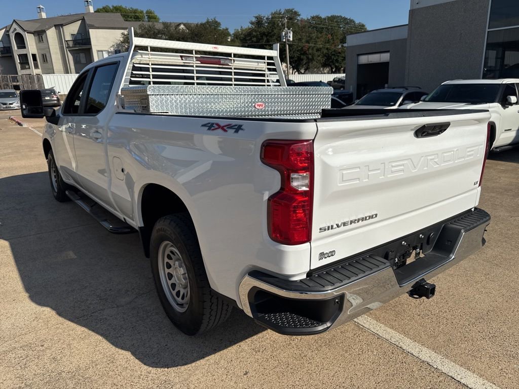 2023 Chevrolet Silverado 1500 LT photo 4