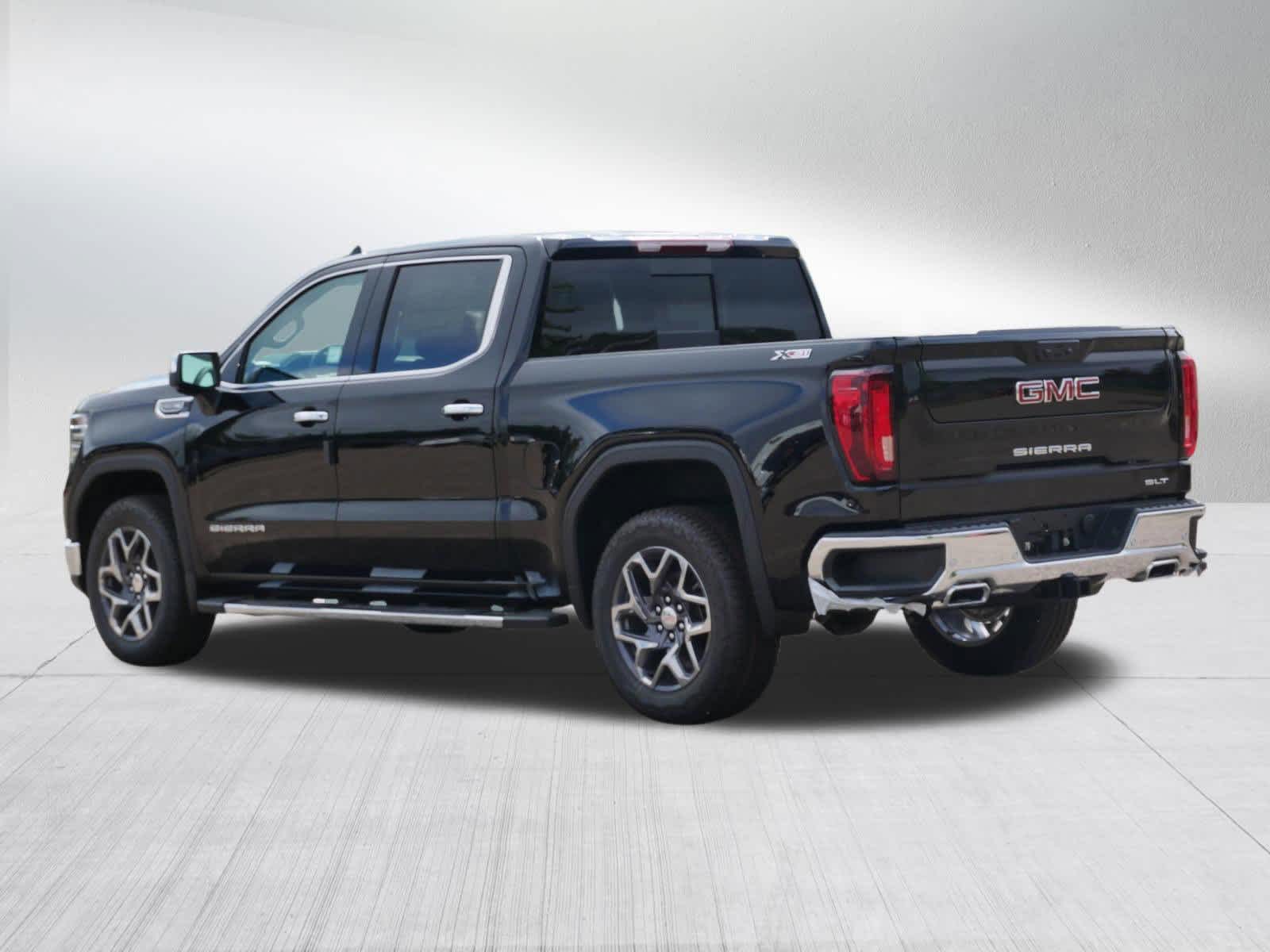 2026 Gmc Sierra 1500 SLT photo 3