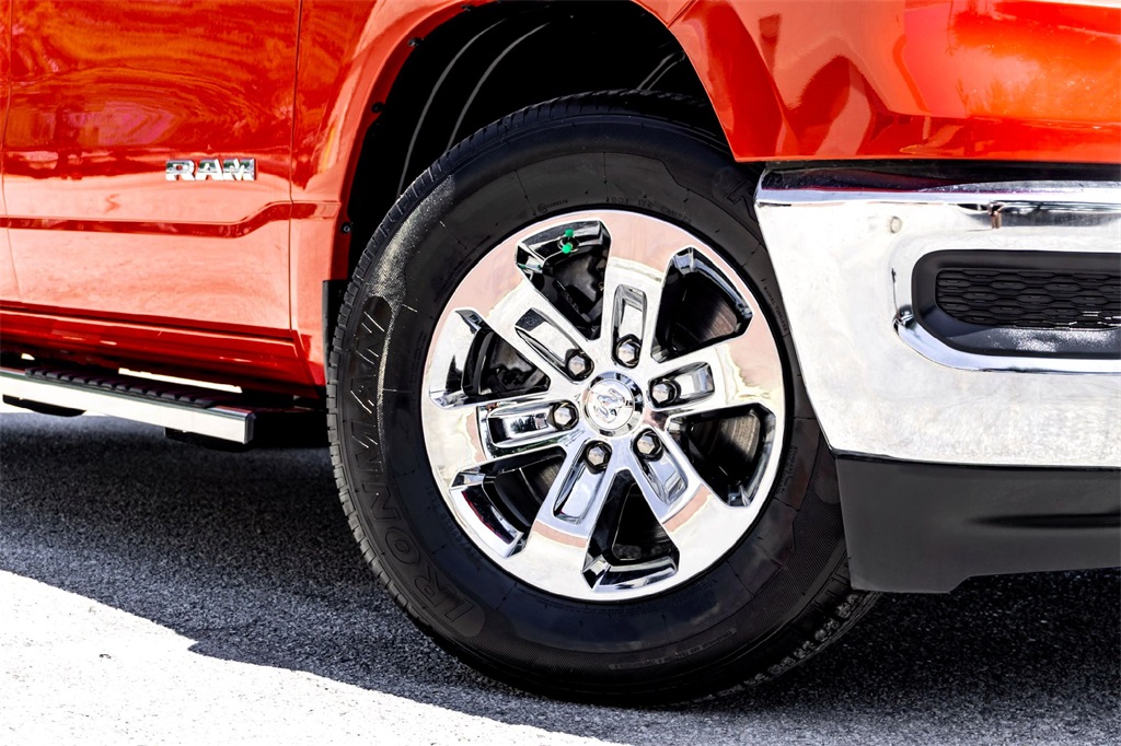 2024 Ram 1500 Laramie photo 2