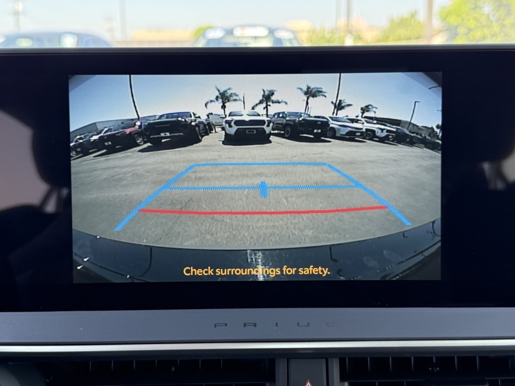 2024 Toyota Prius XLE photo 27