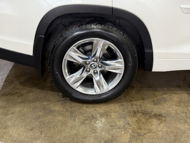 2019 Toyota Highlander Limited photo 3