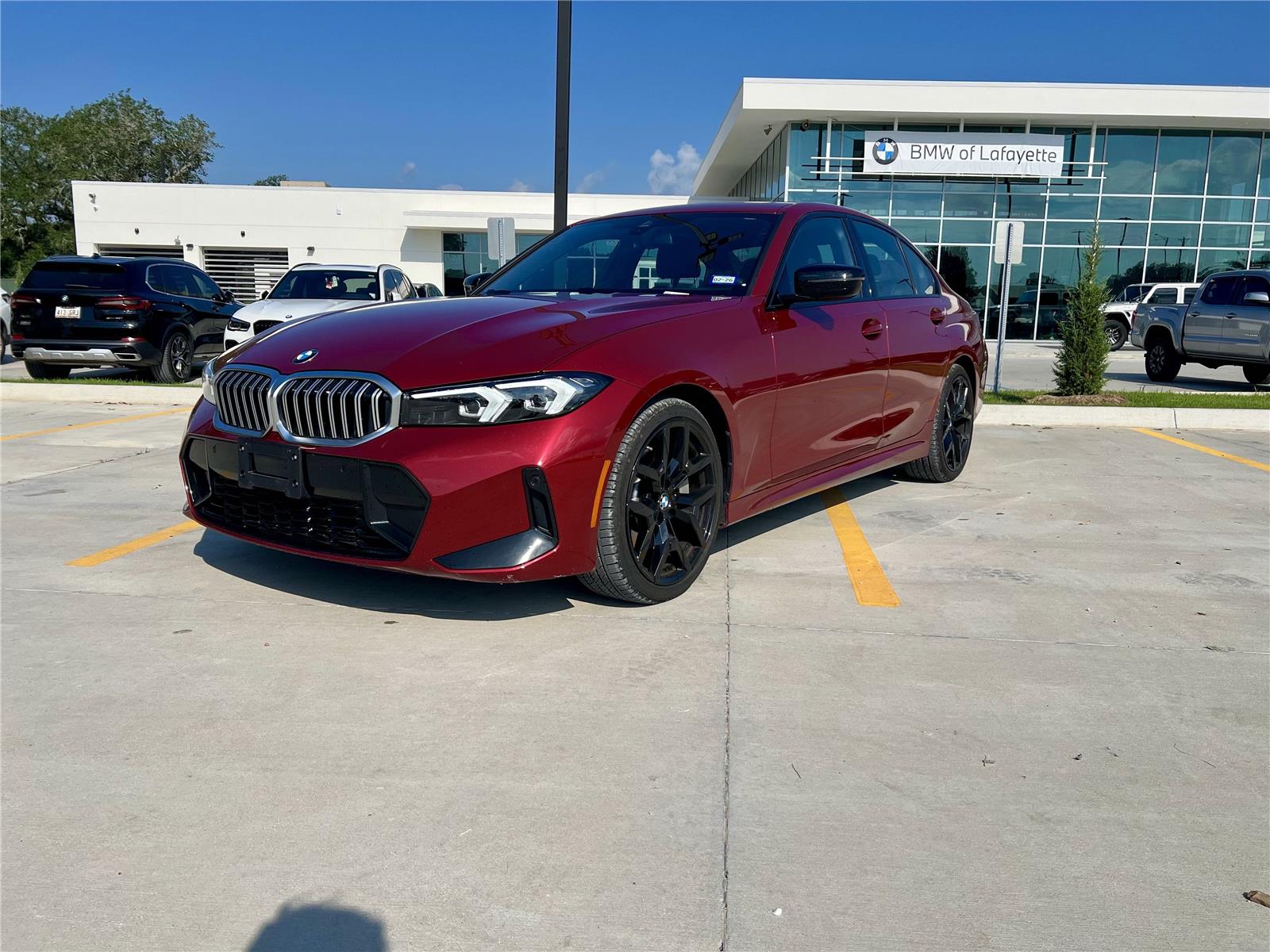 2025 BMW 3 Series 330i's photo