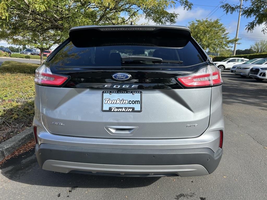2023 Ford Edge SEL photo 6