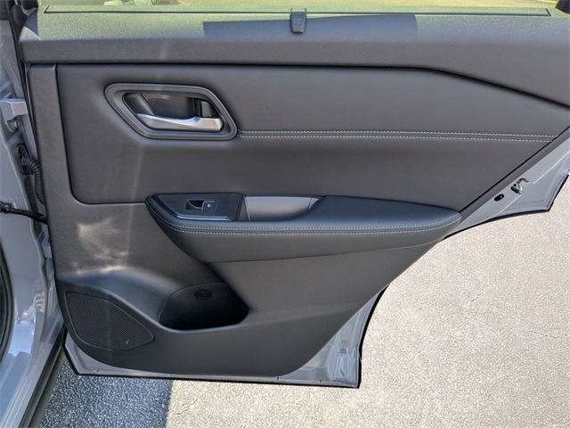 2024 Nissan Rogue SL photo 33