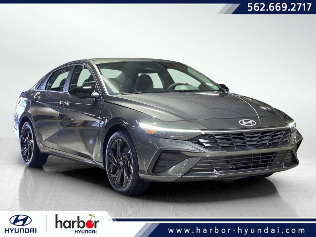 2026 Hyundai Elantra SEL's photo