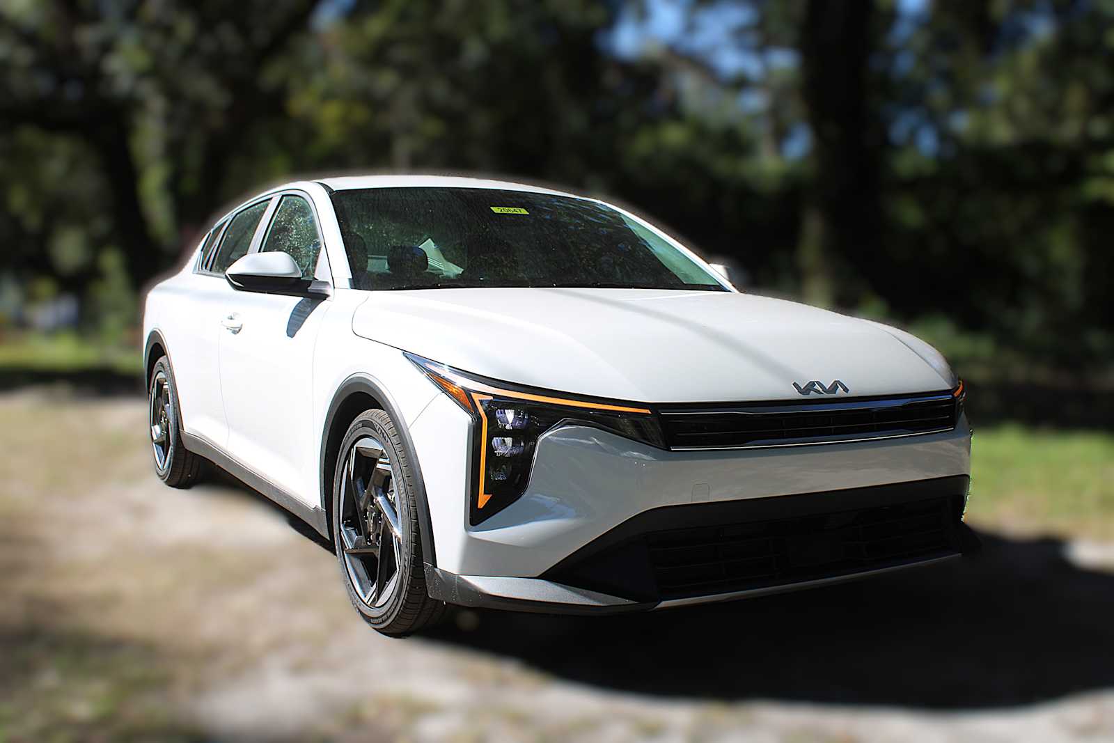 2025 Kia K4 EX photo 2
