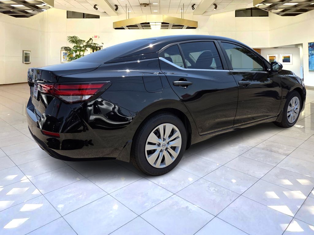 2025 Nissan Sentra S photo 4