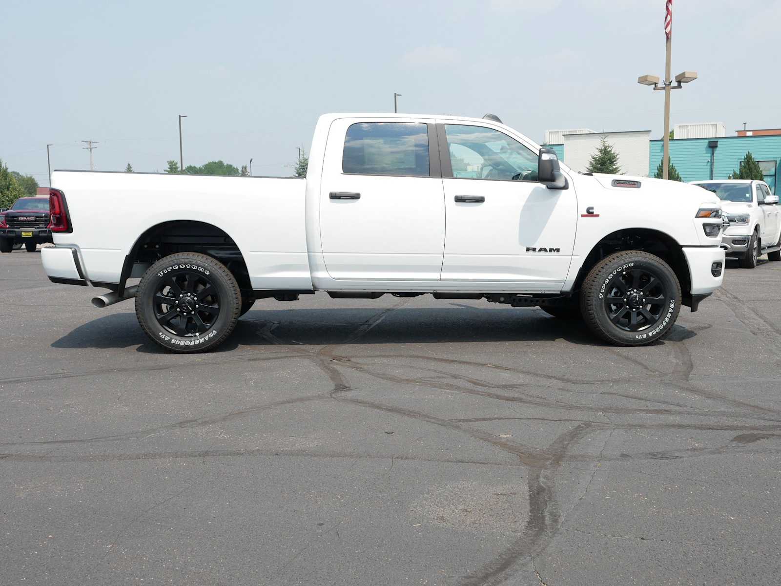 2025 Ram 2500 Big Horn photo 3