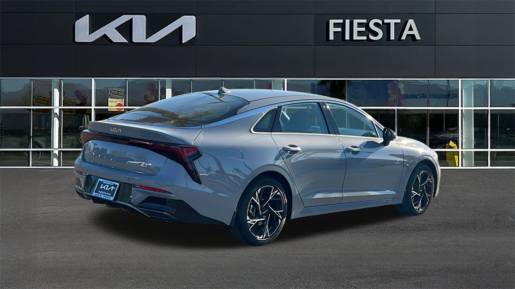 2026 Kia K5 GT-Line photo 4