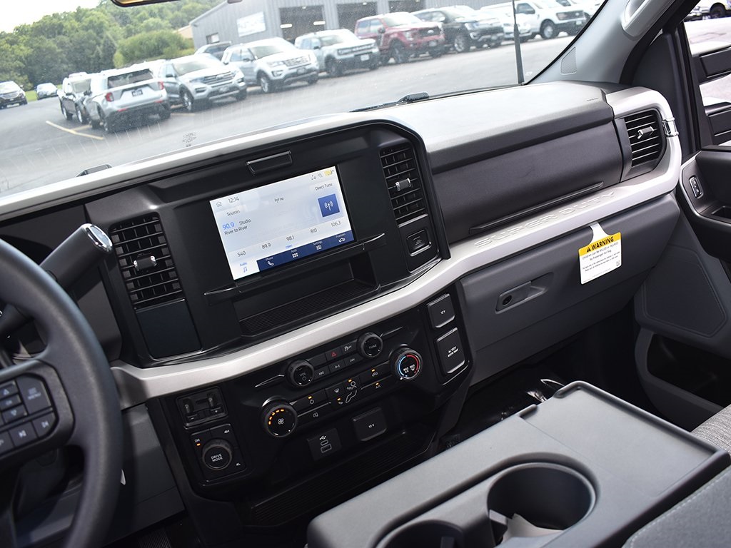 2026 Ford F-250 XLT photo 14
