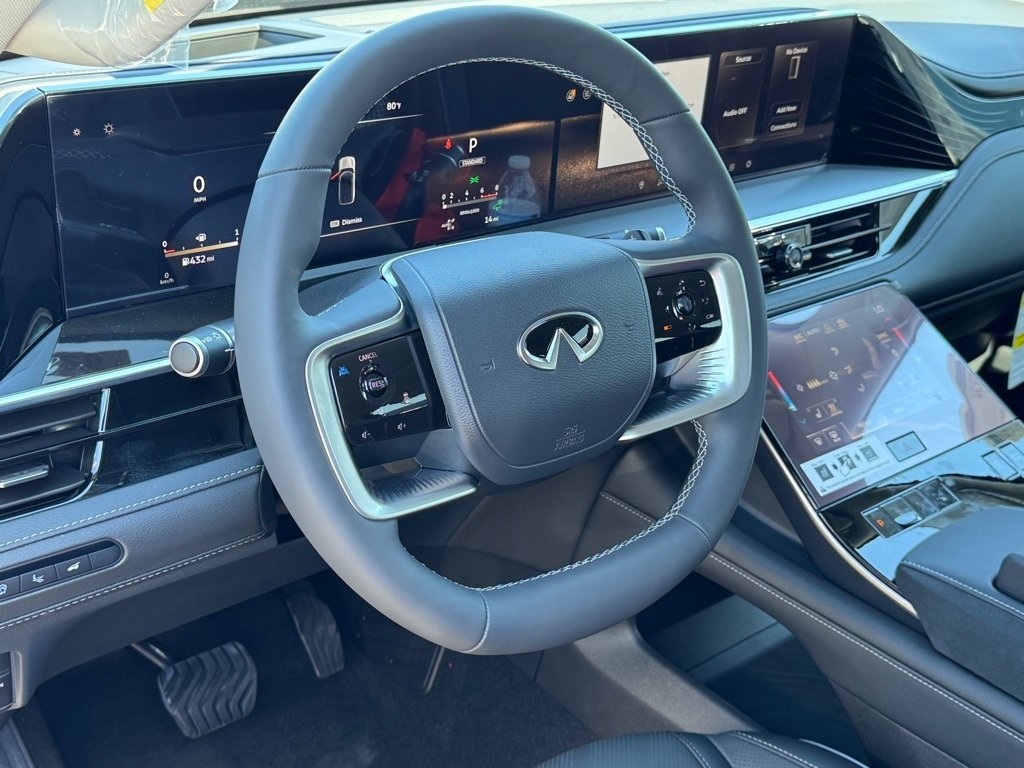 2026 Infiniti QX80 Luxe photo 13