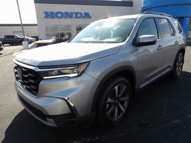 2024 Honda Pilot Touring photo 2
