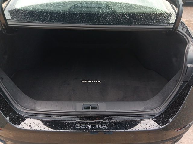 2025 Nissan Sentra SR photo 28