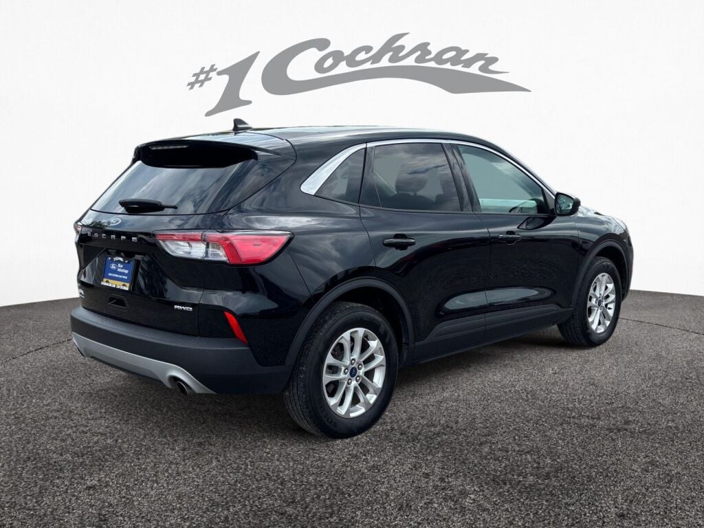 2022 Ford Escape SE photo 6
