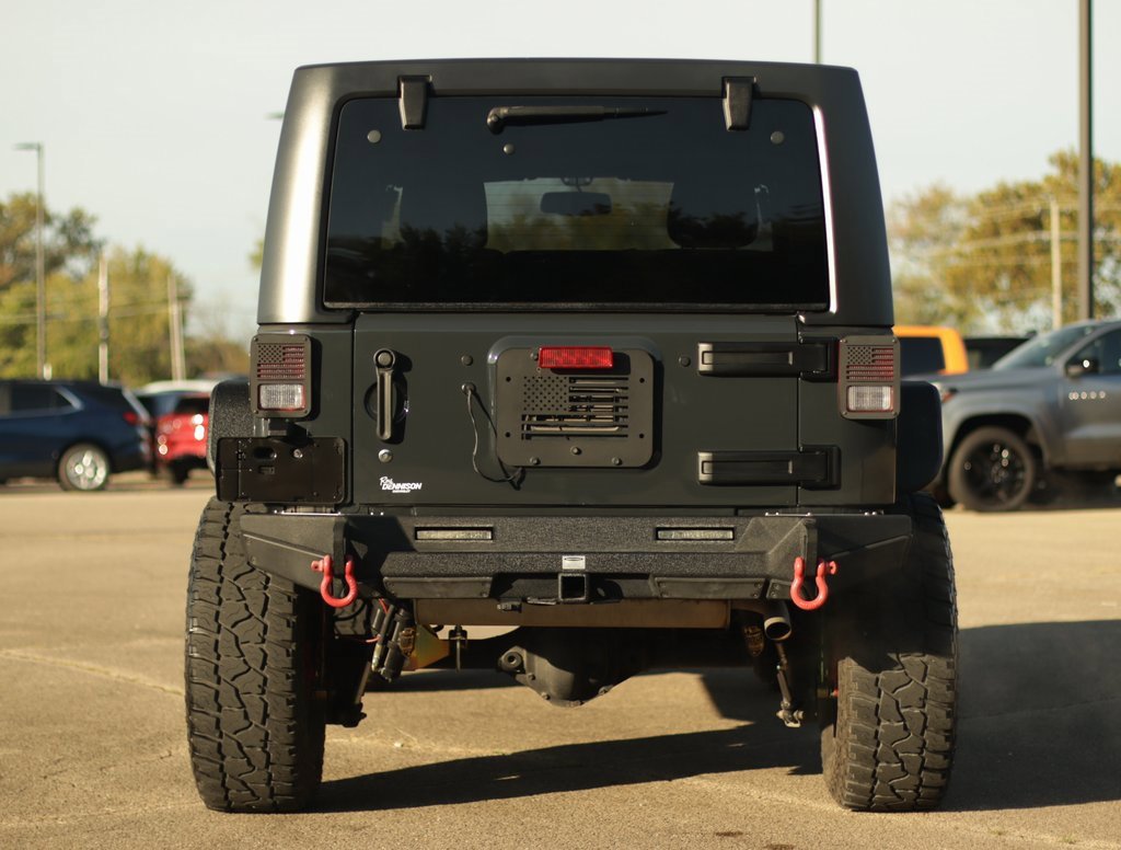 2016 Jeep Wrangler Unlimited Rubicon photo 6
