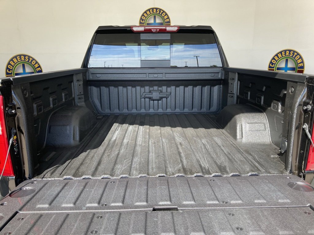 2026 Chevrolet Silverado 1500 High Country photo 9