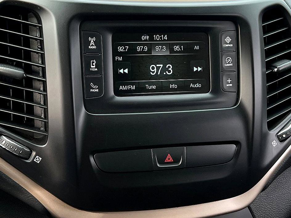 2018 Jeep Cherokee Latitude photo 10