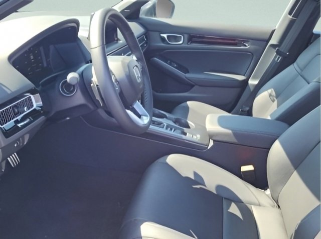 2026 Honda Civic Sport Touring photo 17