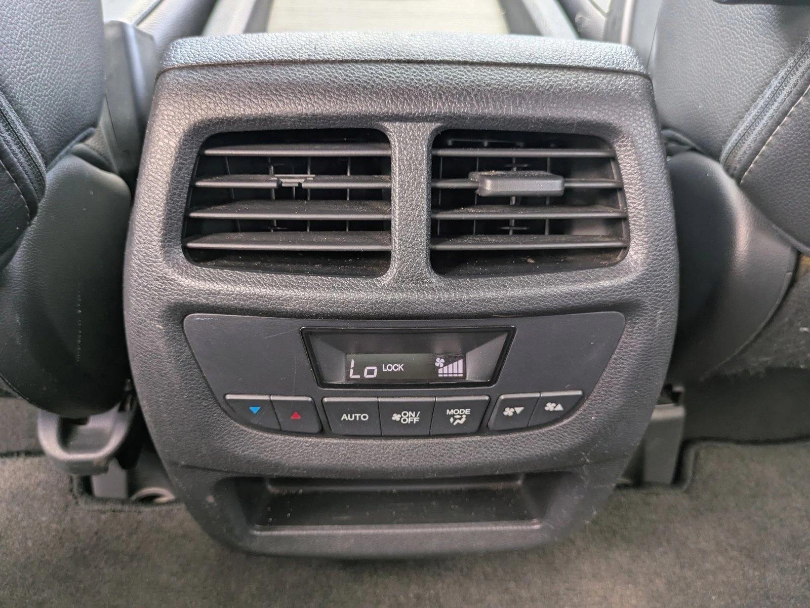 2016 Honda Pilot EX-L photo 13
