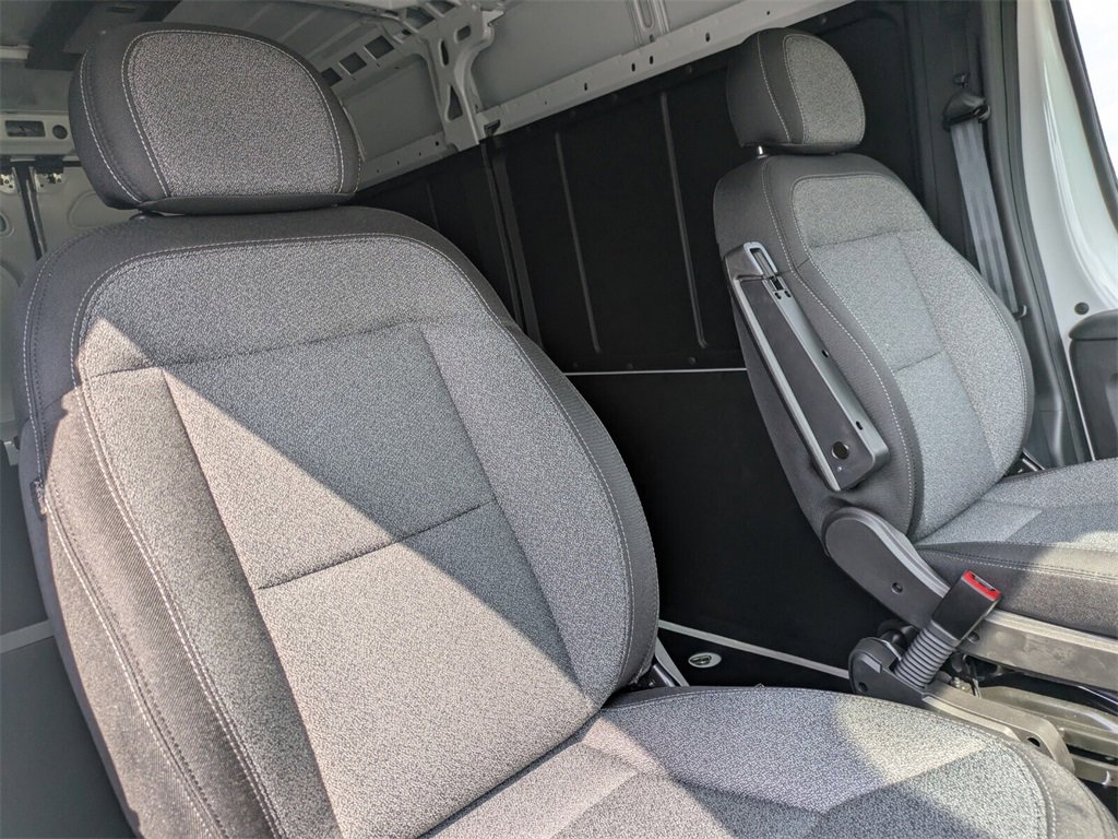 2025 Ram ProMaster 1500 photo 9