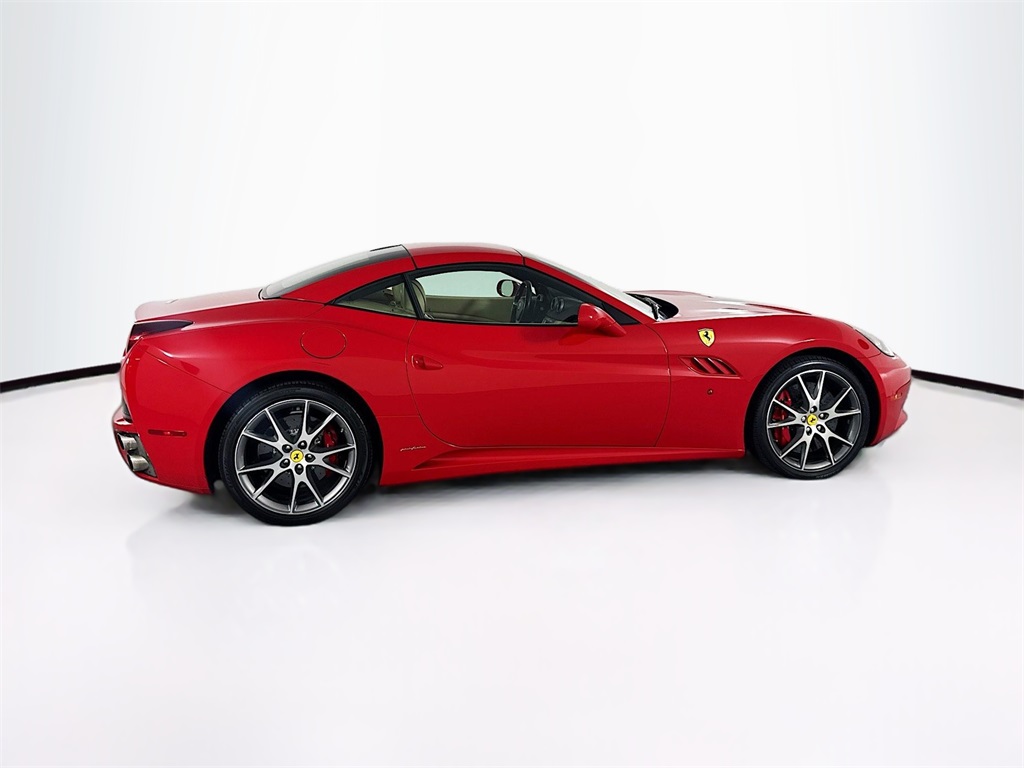 2013 Ferrari California Base photo 4