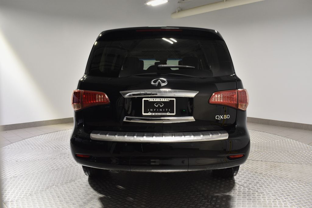 2017 Infiniti QX80 Base photo 3