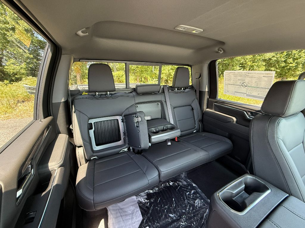 2025 Chevrolet Silverado 2500HD LTZ photo 27