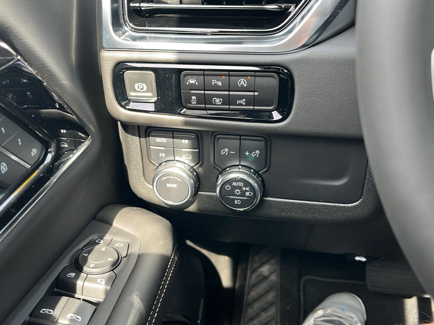 2025 Gmc Yukon XL photo 15
