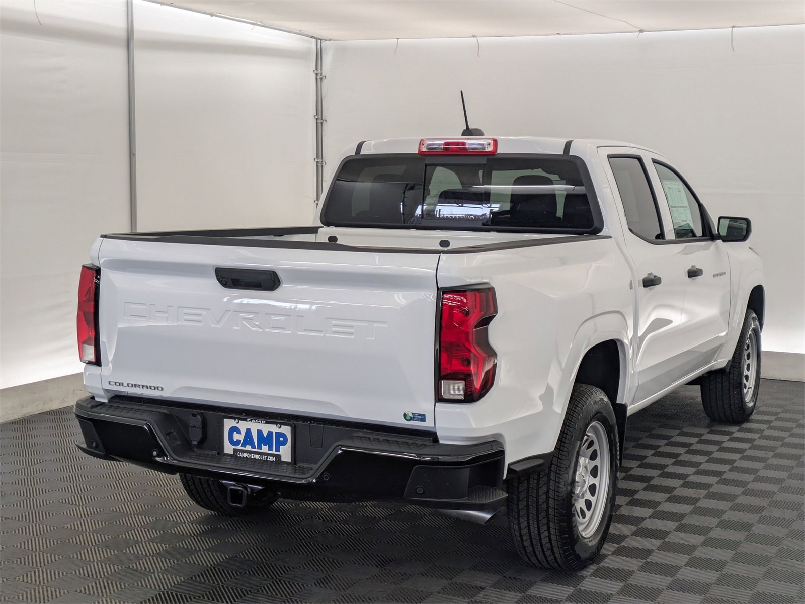 2025 Chevrolet Colorado LT photo 3