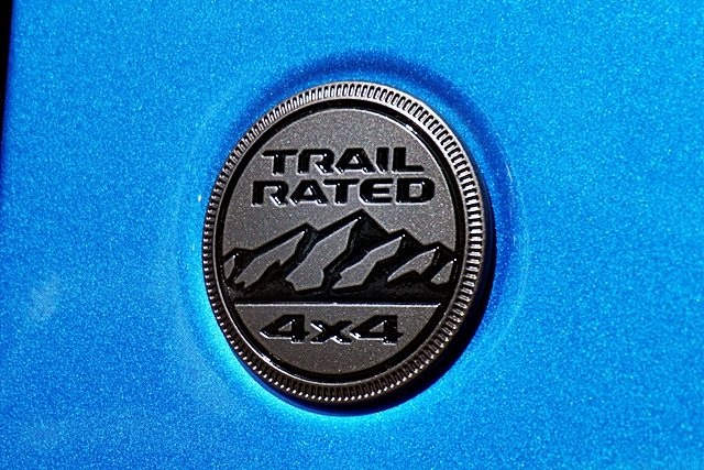 New 2025 Hydro Blue Pearl-Coat Exterior Paint Jeep Sport S image 12