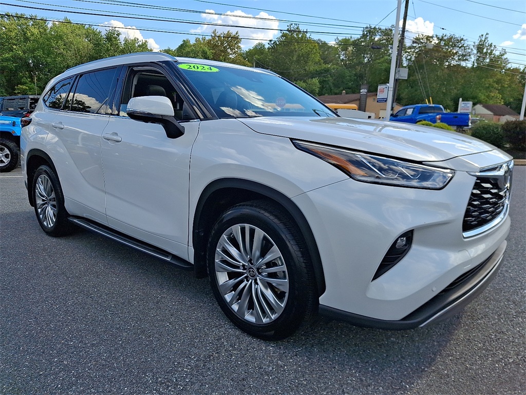 2024 Toyota Highlander Platinum photo 6