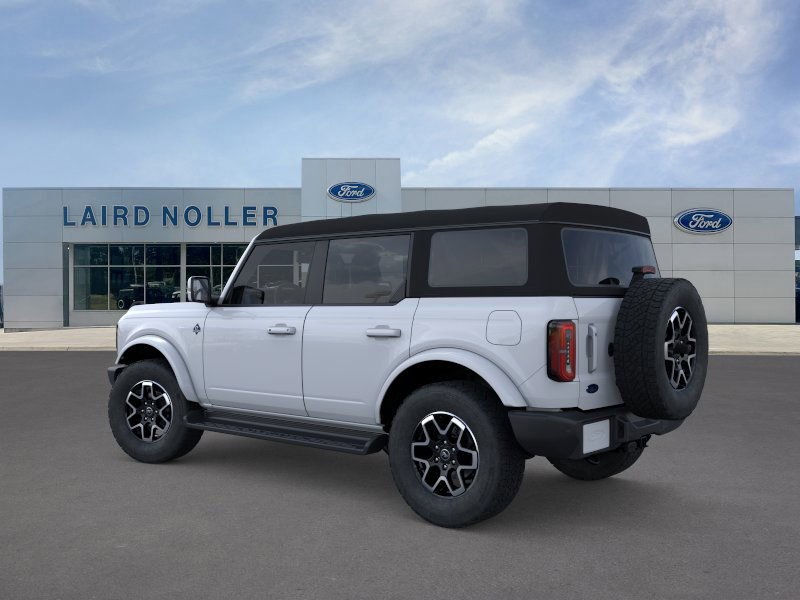2025 Ford Bronco Outer Banks photo 4