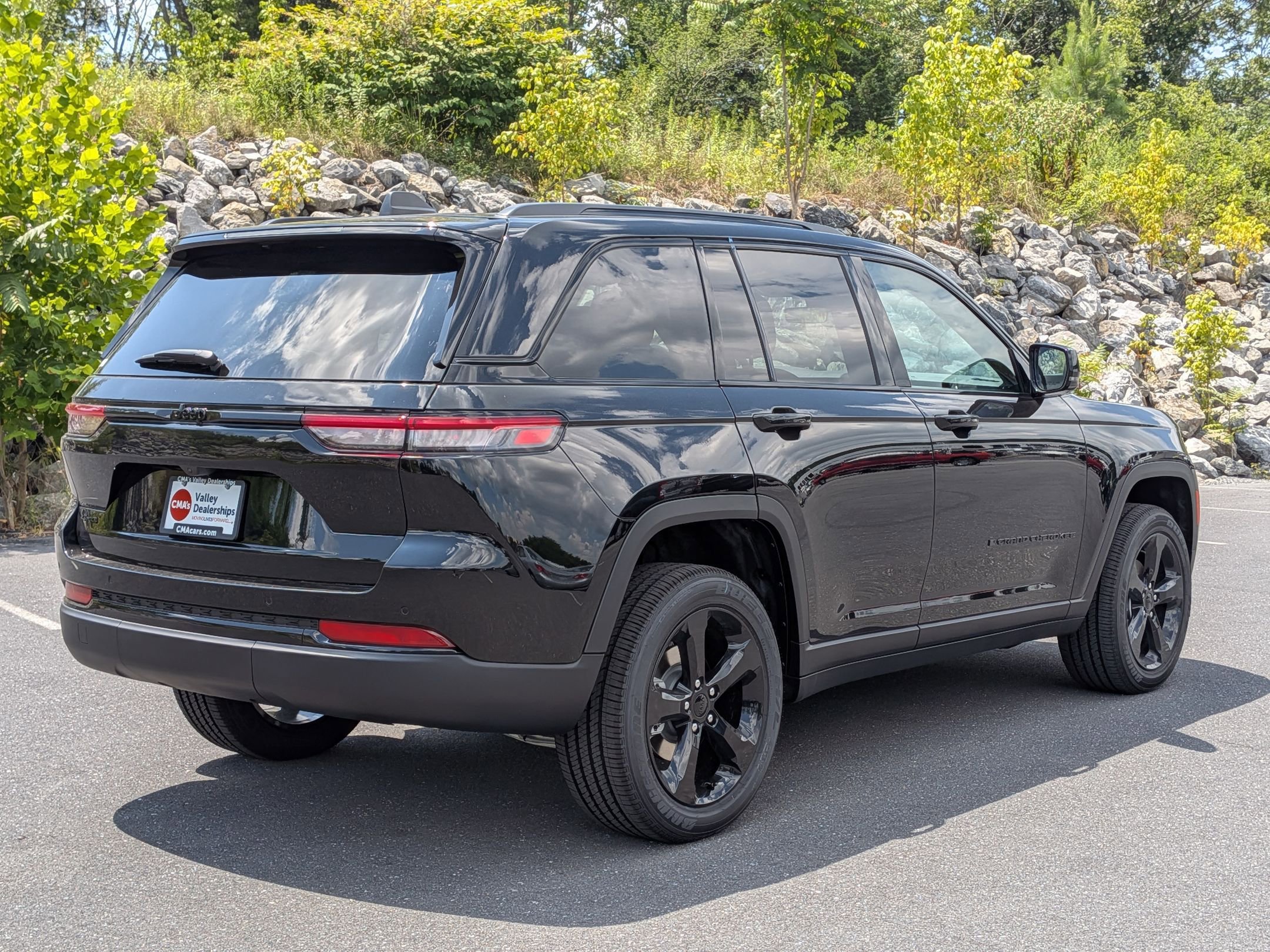 2025 Jeep Grand Cherokee Altitude X photo 3
