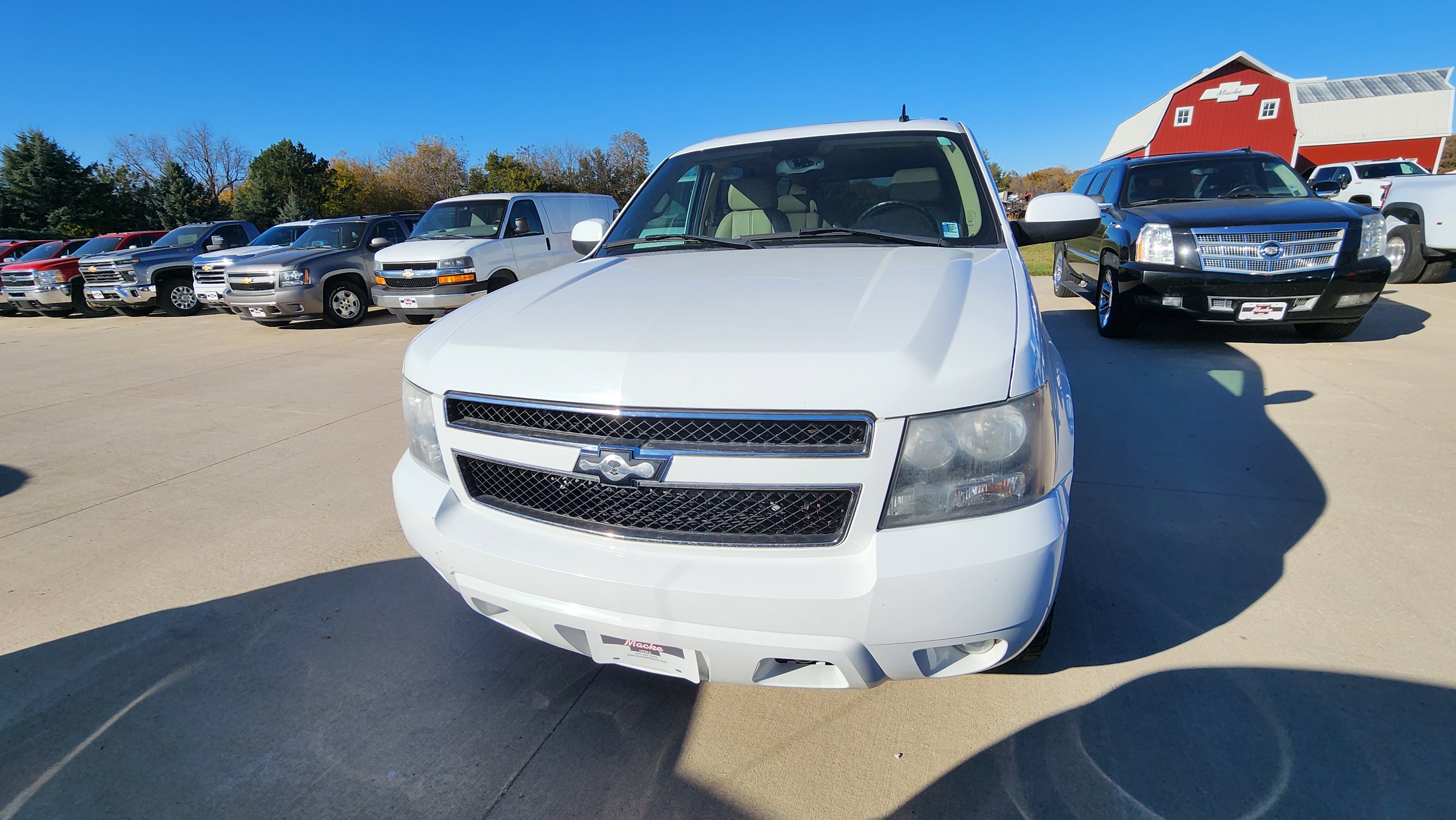 Used 2008 Chevrolet Suburban LT with VIN 3GNFK16378G182600 for sale in Lake City, IA