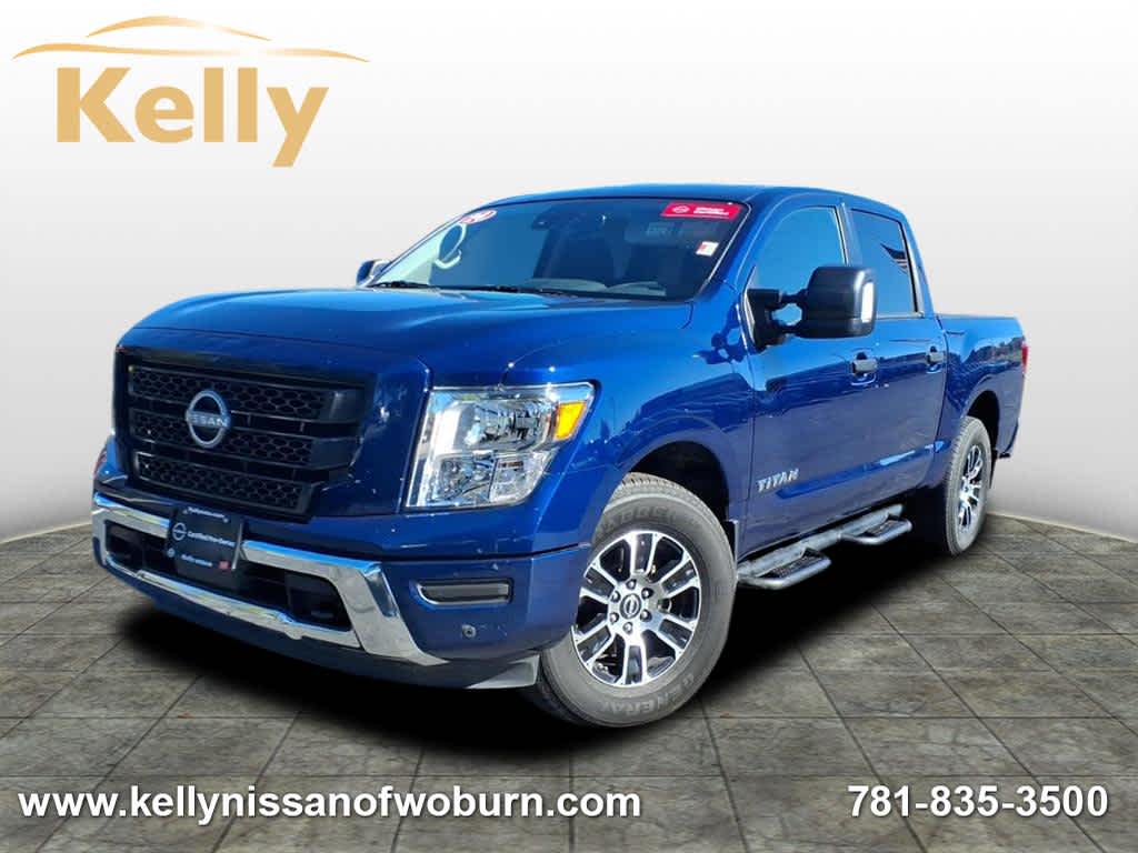 2024 Nissan Titan SV's photo