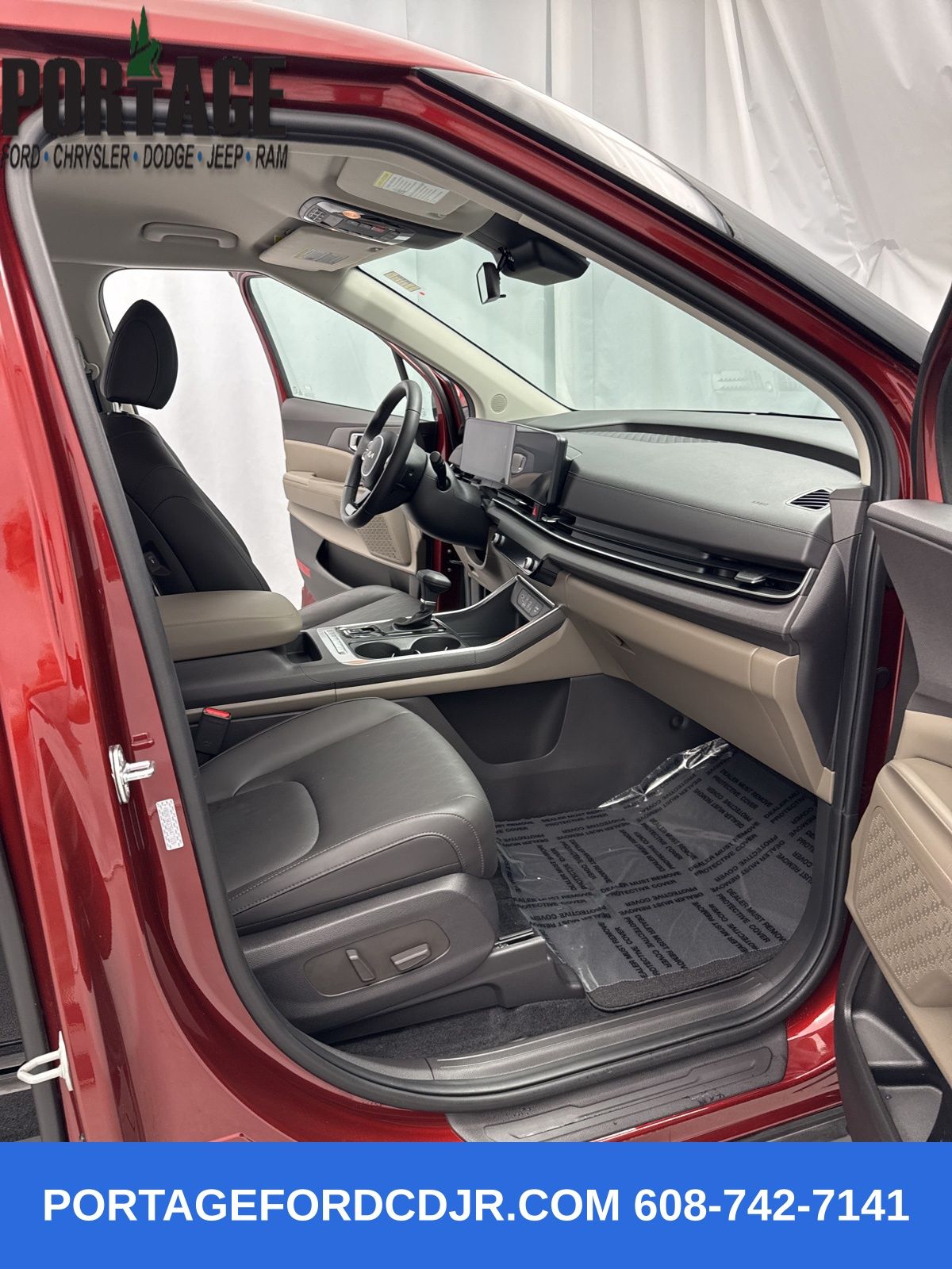 2025 Kia Carnival EX photo 21