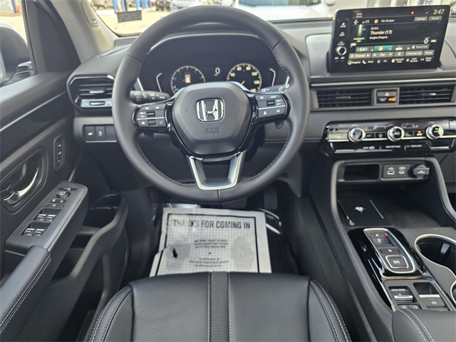 2025 Honda Pilot Touring photo 12