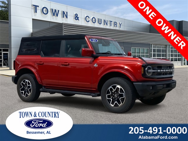 2023 Ford Bronco 4-Door Outer Banks's photo