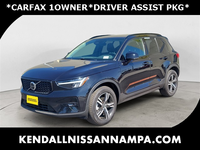 2023 Volvo XC40 Plus's photo