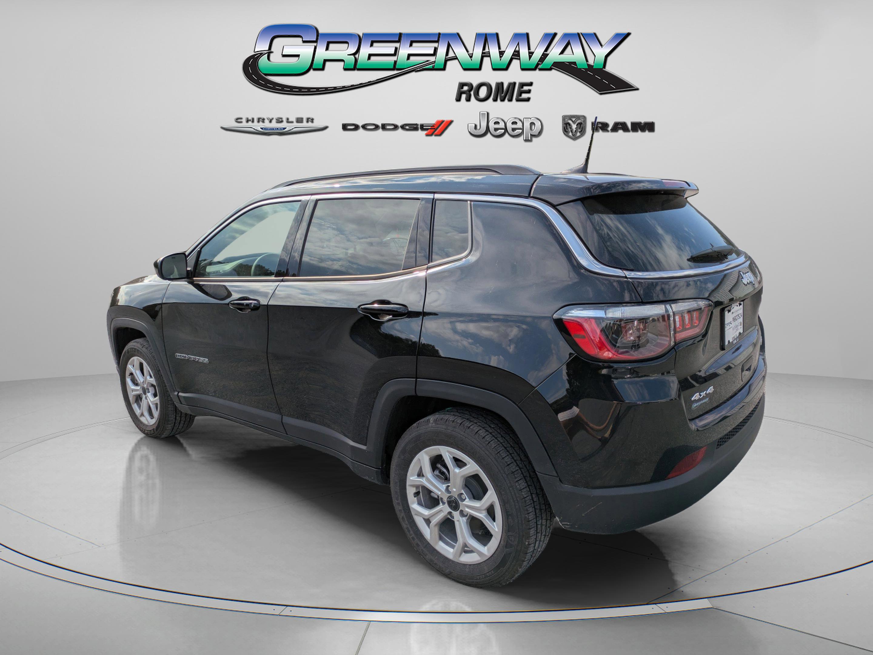 2025 Jeep Compass Latitude photo 5