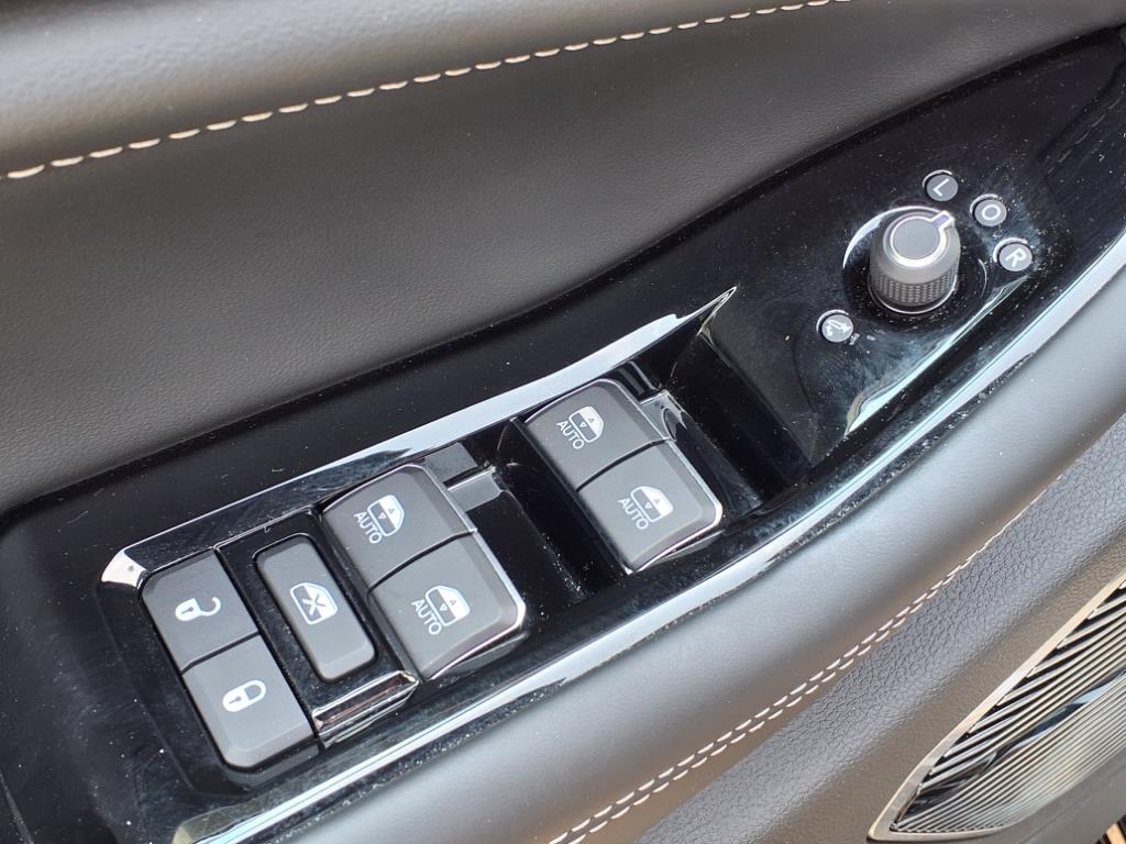 2022 Jeep Grand Cherokee Overland 4xe photo 19