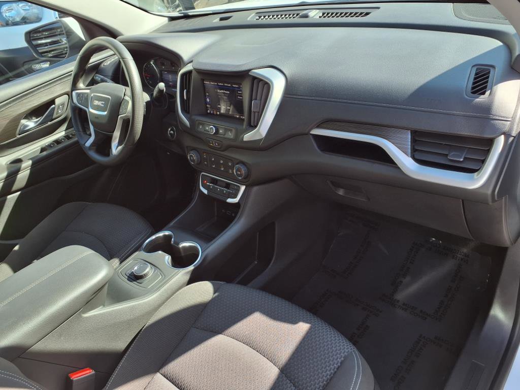 2022 Gmc Terrain SLE photo 26