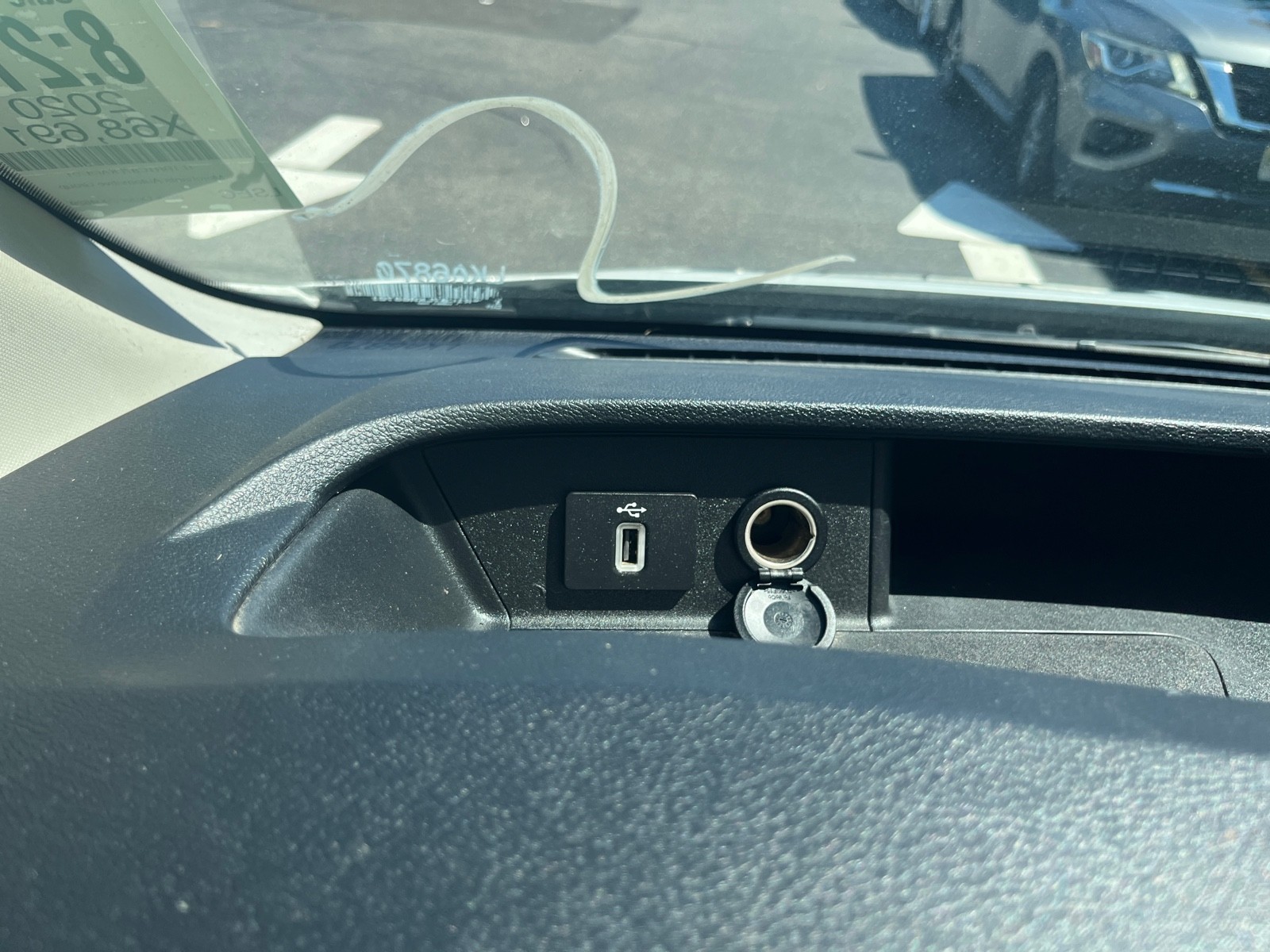 2020 Ford Transit Cargo Van photo 13