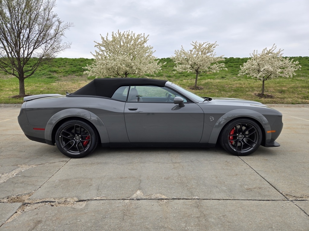 2023 Dodge Challenger SRT8 Hellcat Widebody photo 2